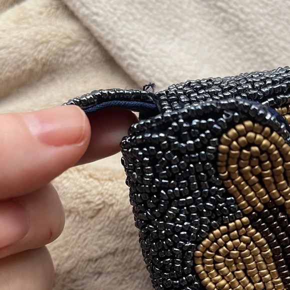 Rachel Zoe Beaded Bag Silver Guitar-Shaped Bag Decorative Crystal Headphones - Picture 7 of 10